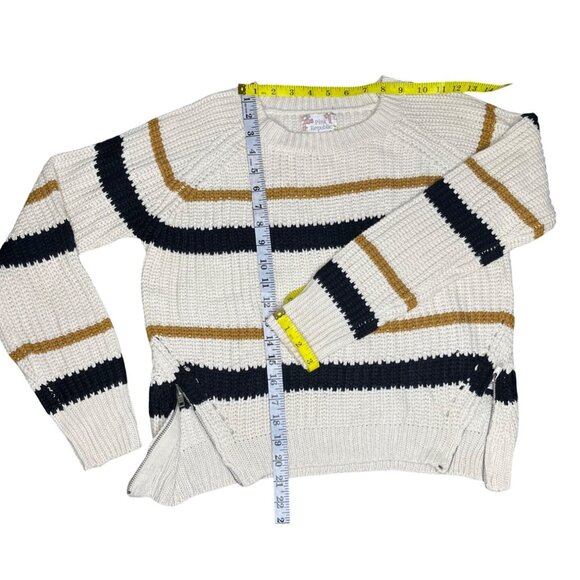 Large Pink‎ Republic Striped Sweater Knit Long sleeve Womens Fall Fashion Cozy - Picture 2 of 5